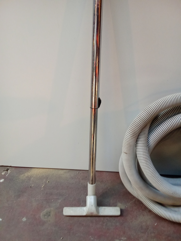 Aspirateur central Cyclovac DL200