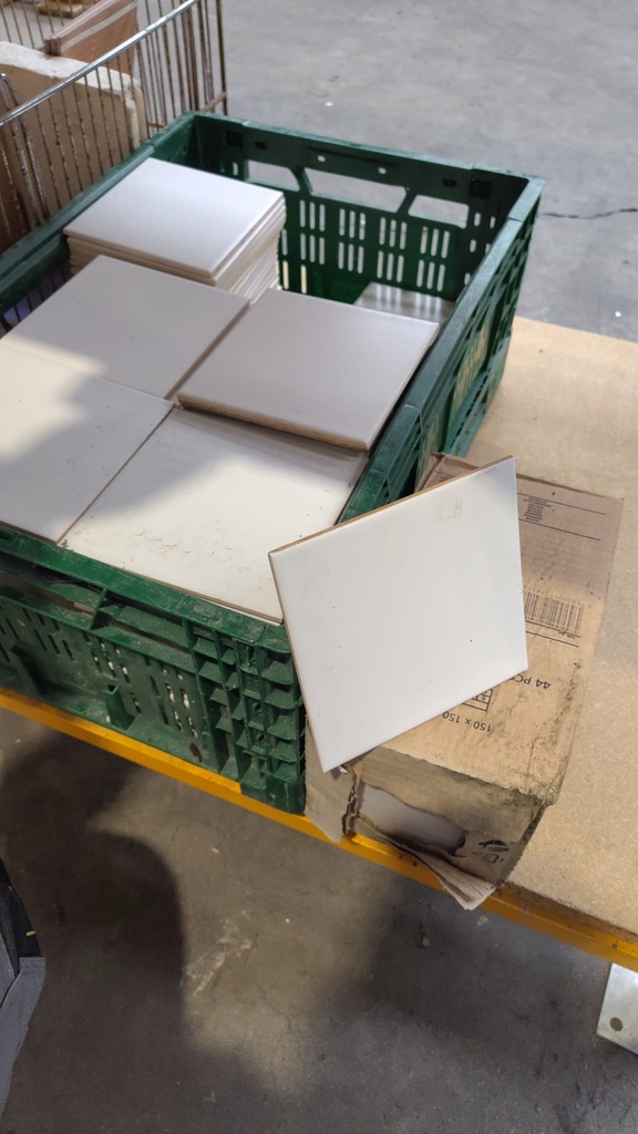 Stock Liège - Carrelage en céramique blanc 