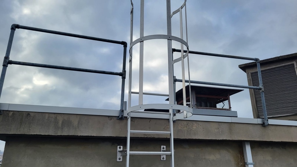 Echelle de secours/d'accès toiture