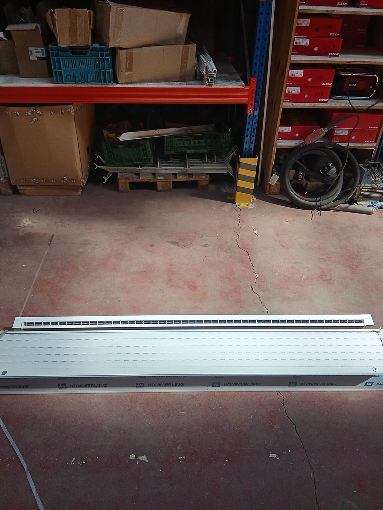 Châssis PVC blanc - Neuf Kommerling
