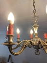 Lustre ancien en laiton à 8 bras – style classique (L) 