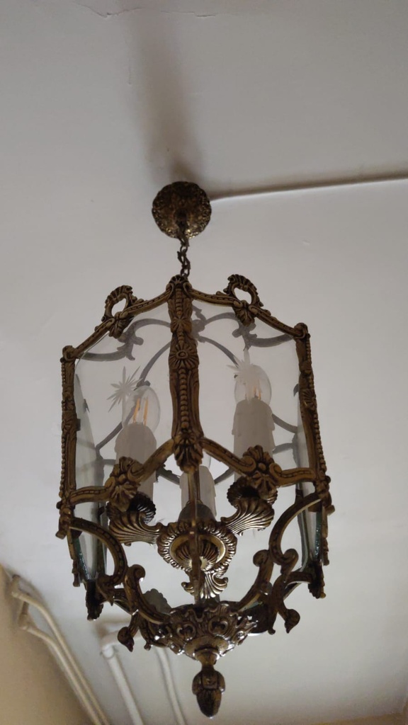 Luminaire suspendu type lanterne – style classique (L)  