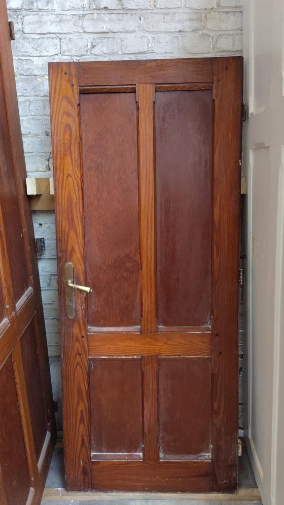 Porte en bois massif vintage – style classique (L)
