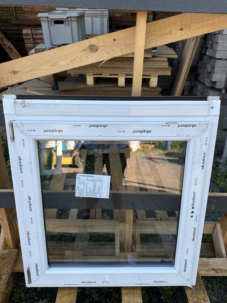 Châssis neuf Aluplast i4000 avec aérateur 855*870