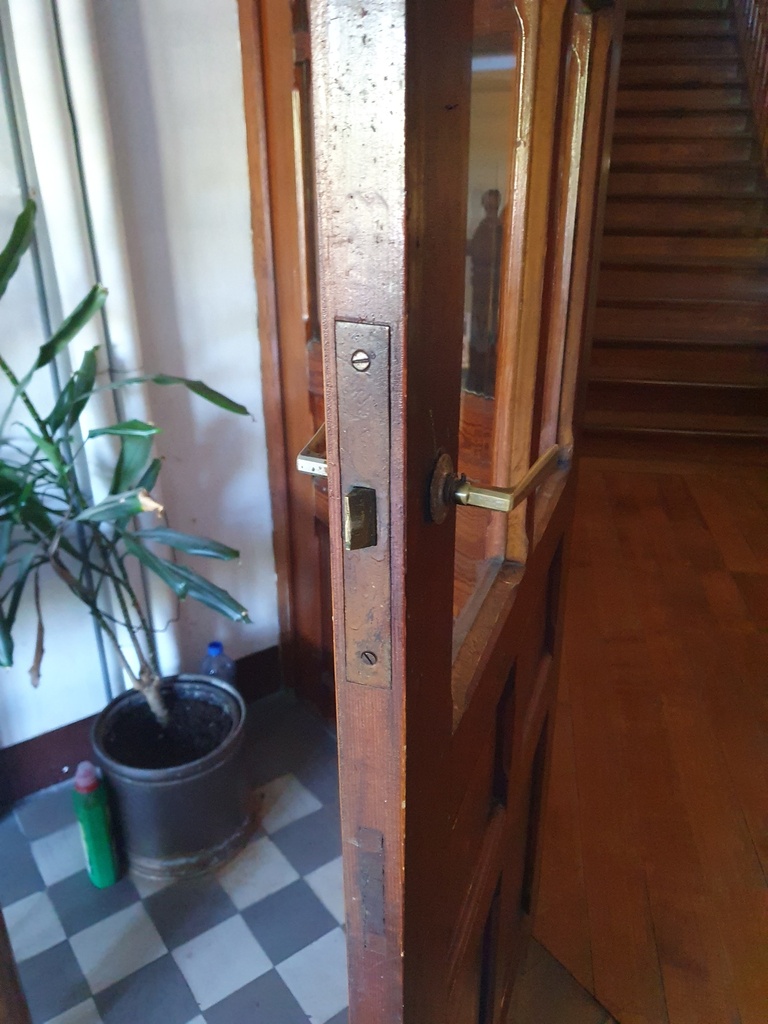 Chassis triple avec porte au milieu