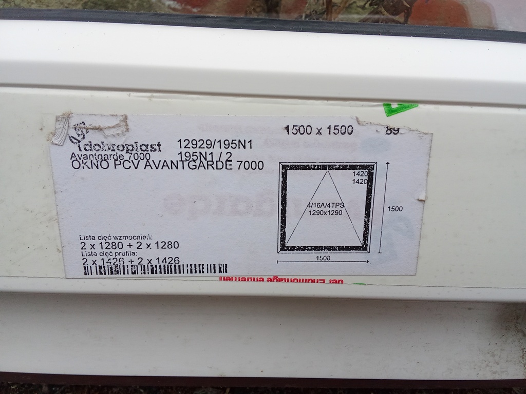 Châssis PVC blanc neuf - 150*150