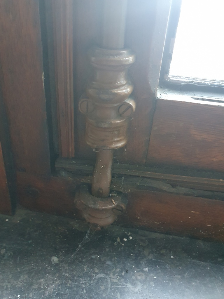 Châssis simple ouvrant - chêne