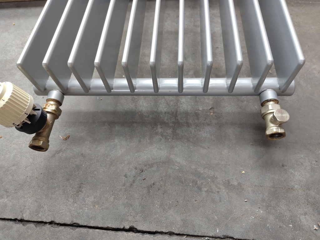 Radiateur verticaux gris (L)