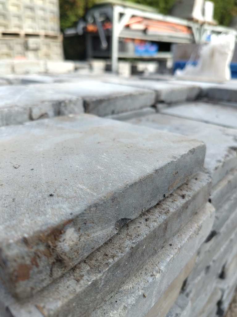 Pavé de Pierre Bleue belge 15x15x2 (L)