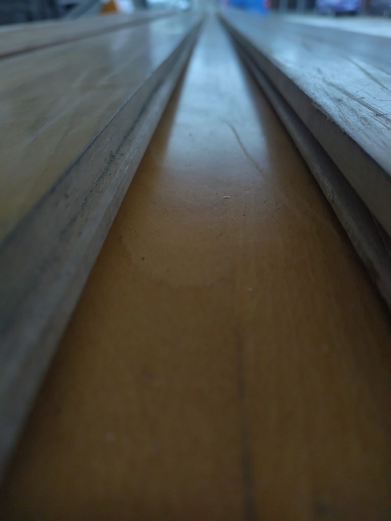 Plancher Hêtre massif 370x13x2,4 cm (L)