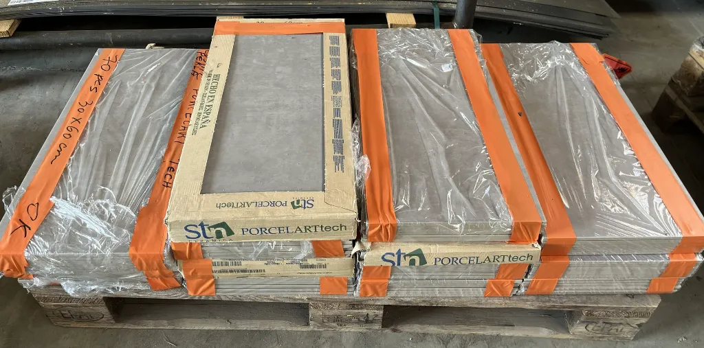 Cosmic Perla 30x60 (2).webp