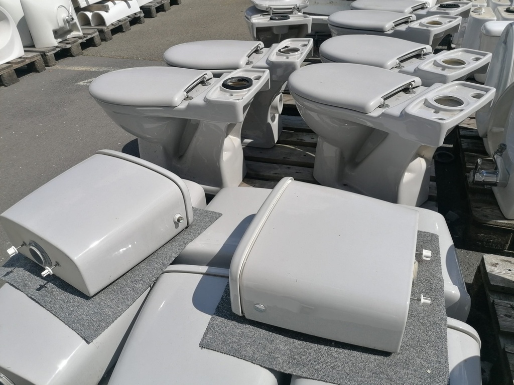 WC sur pied + chasse