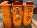 Poubelles de "ville" en plastique orange (L)