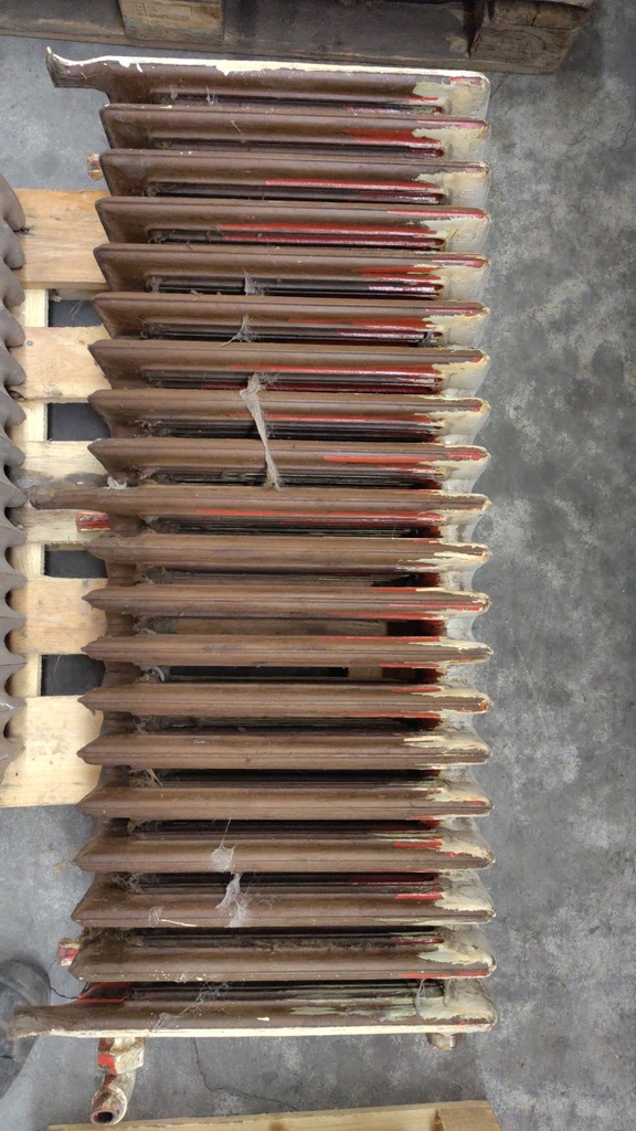Radiateur sur pied en fonte 108x48x21  (L)