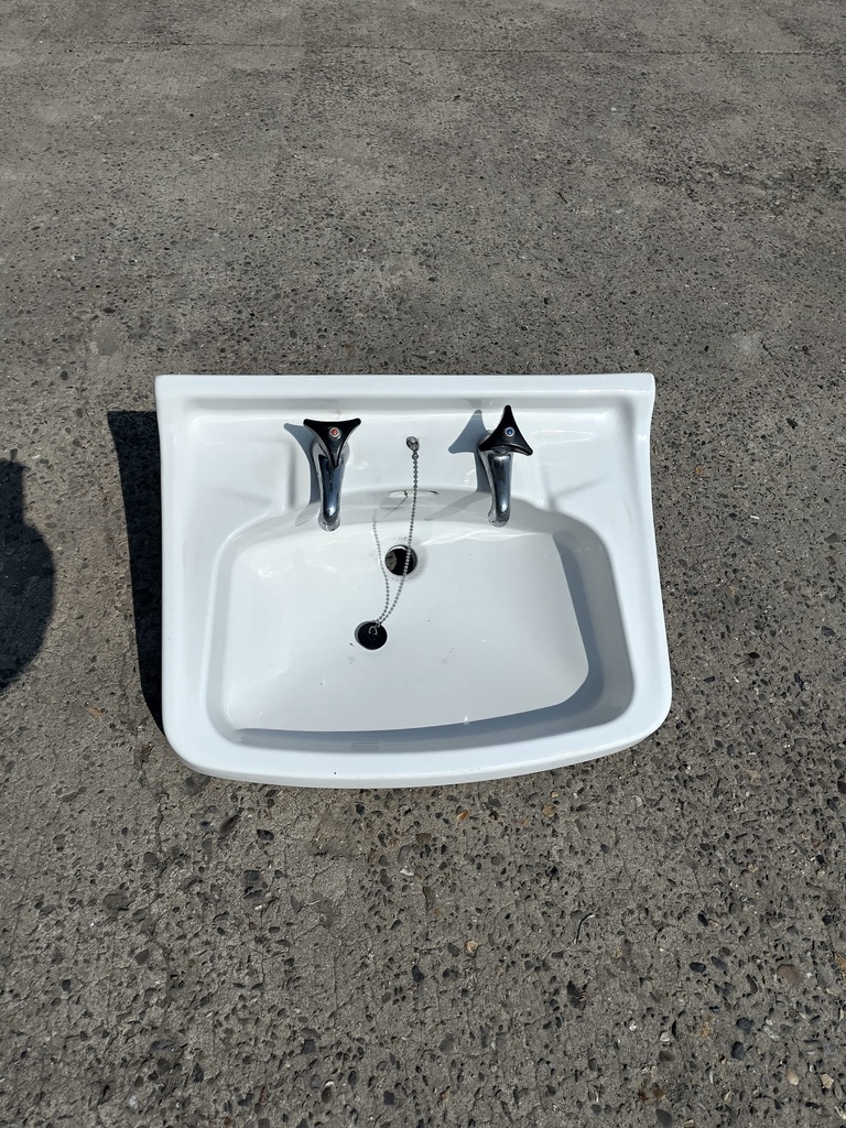 Lavabo en céramique double robinet (L)