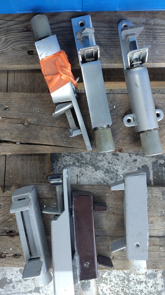 Loquets à pression (en vrac) (L) 