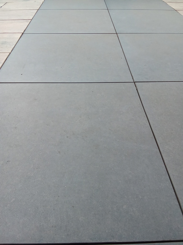 Dalles de terrasse noires Refin
