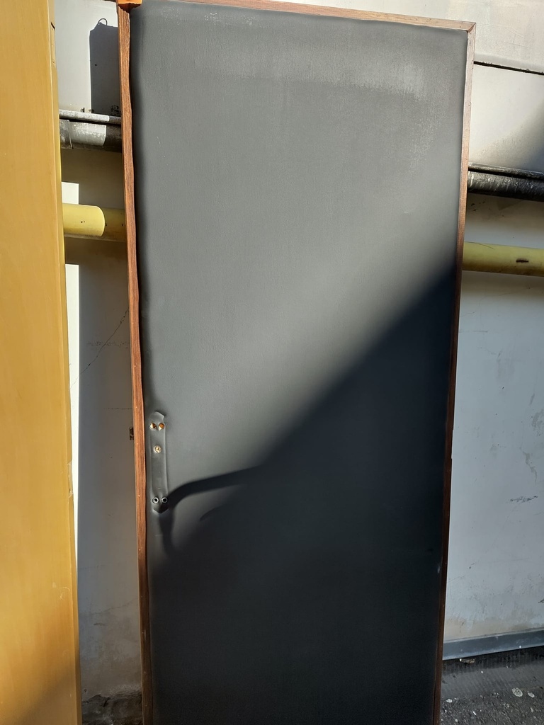 Porte revêtement cuir (L)