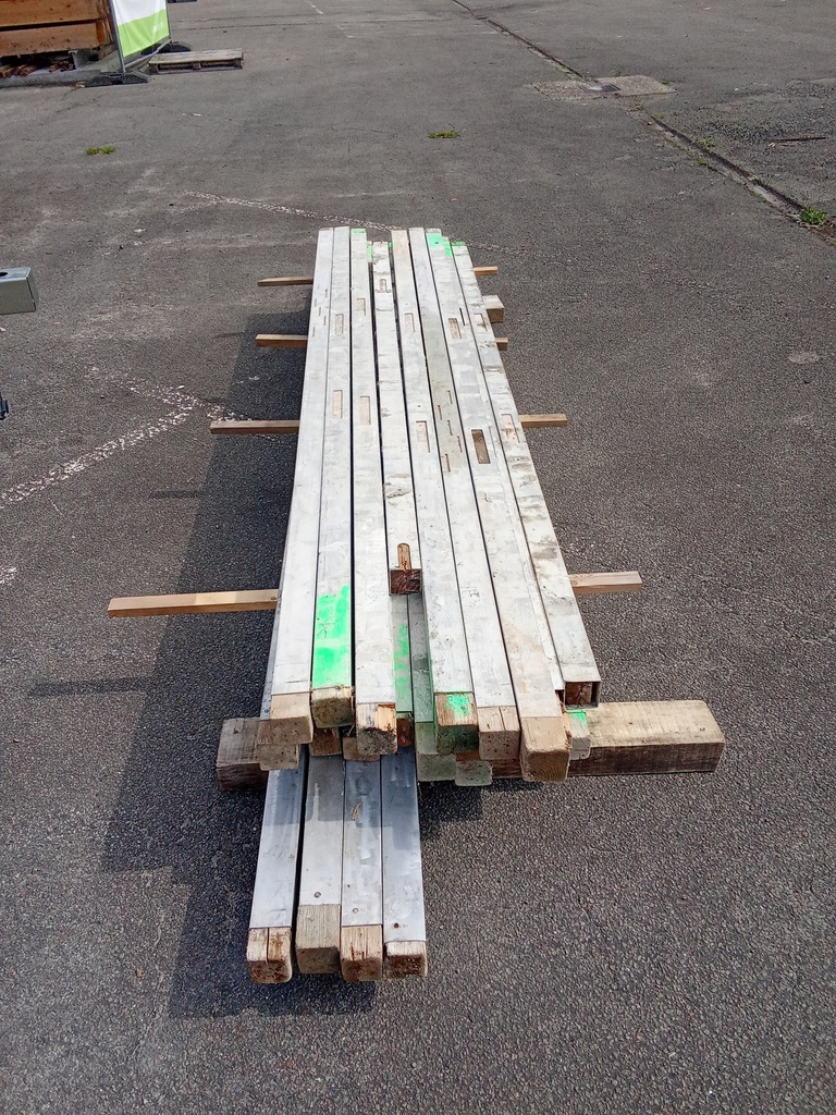 Règle de maçon alu-bois