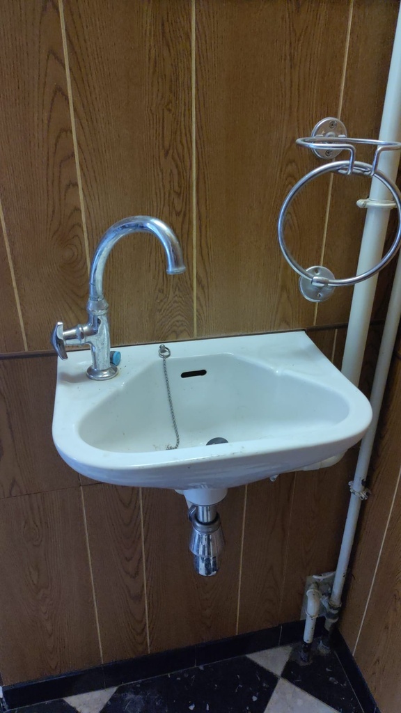 Petit lavabo en céramique (L) 