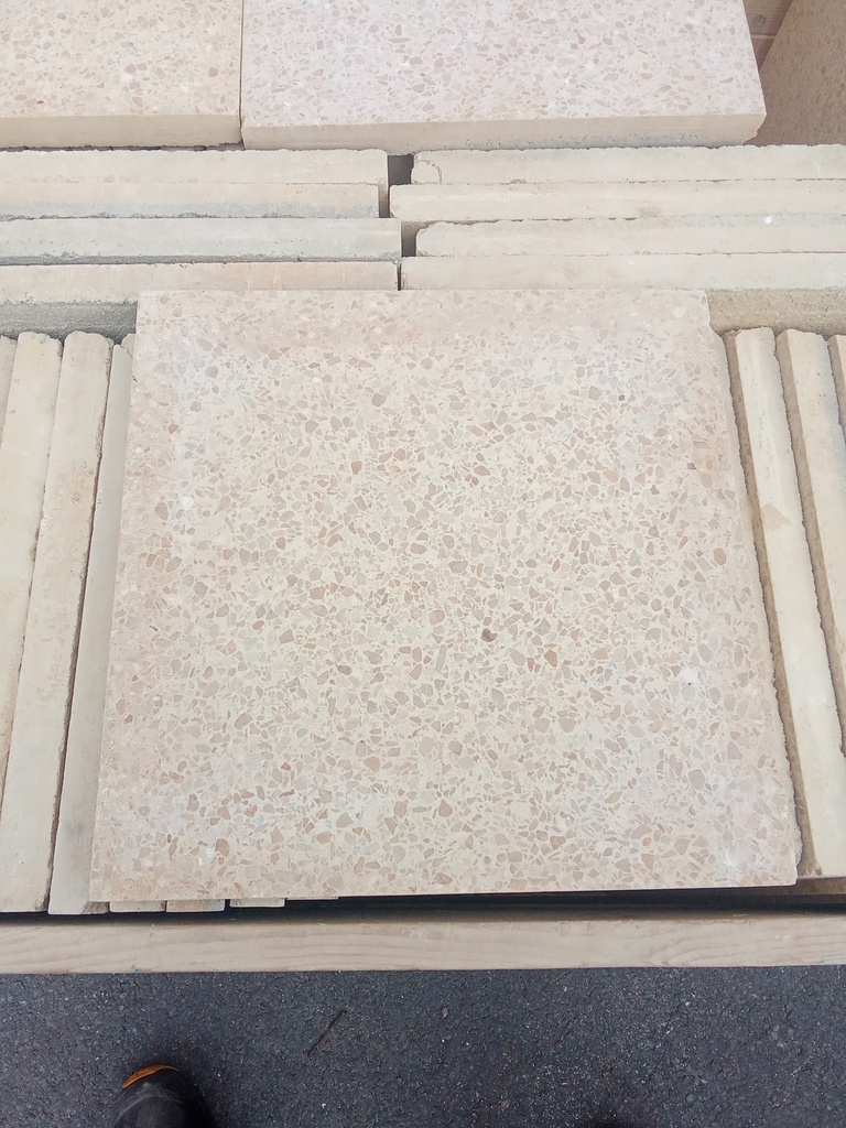 Terrazzo tons jaunes 30*30*2.5