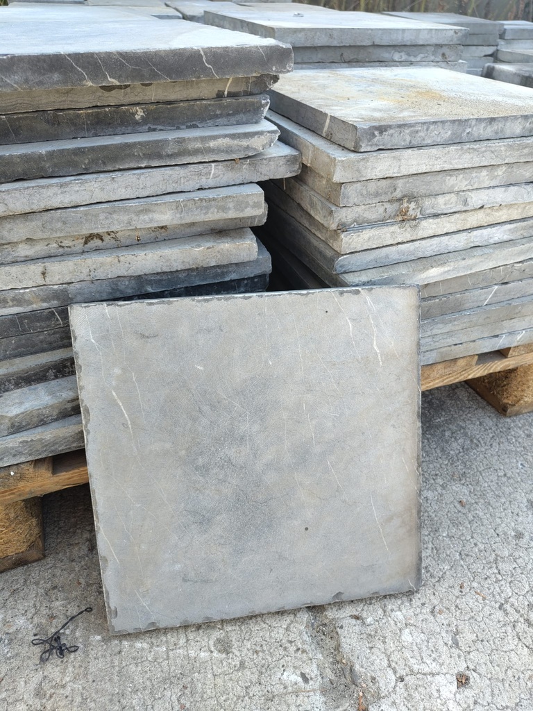 Pavé de Pierre Bleue belge 30x30x2 (L)