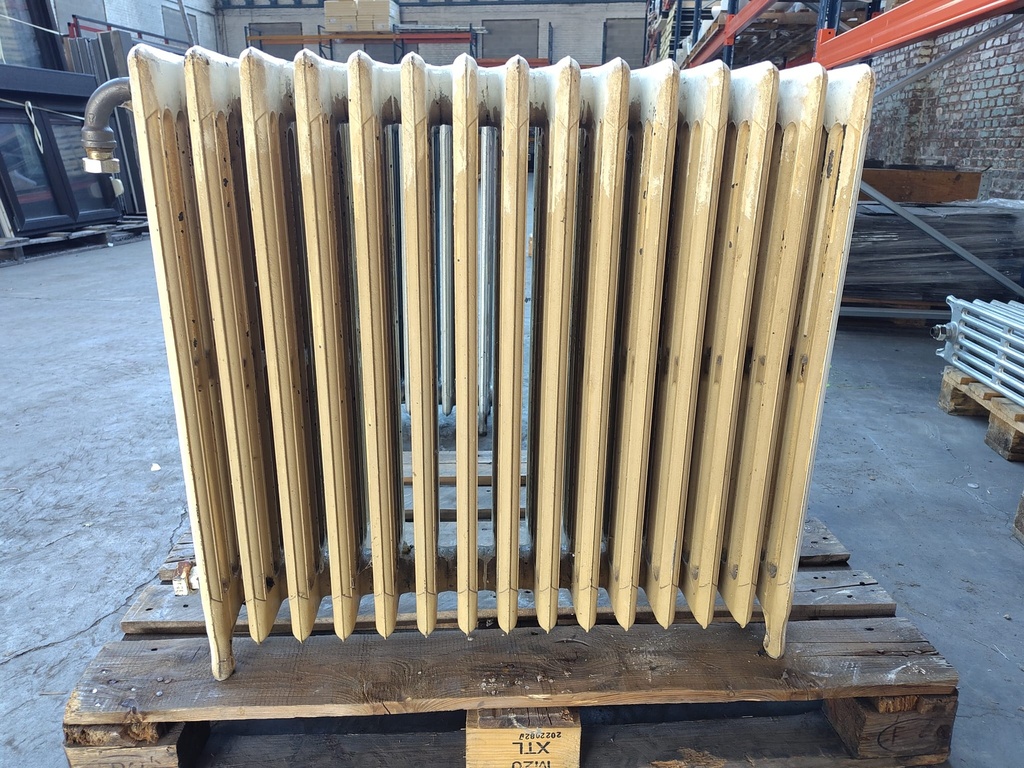 Radiateur sur pied en fonte 86x78x22 (L) 