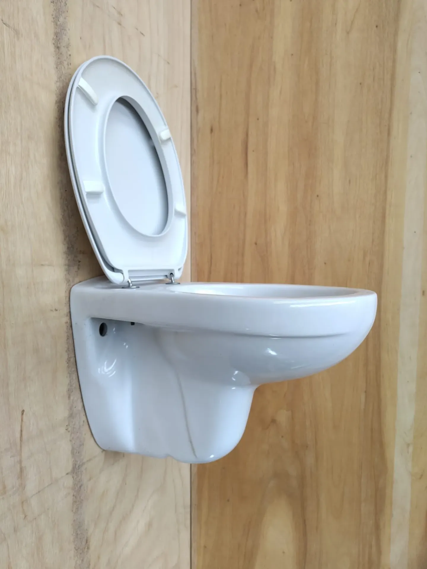 Cuvette de WC suspendu (L)