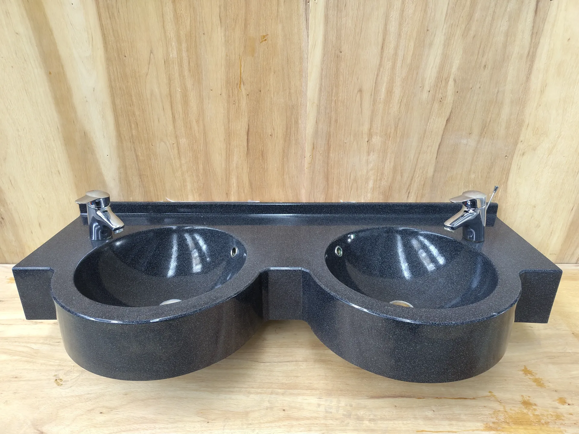 Double Lavabo 130x56x20 cm (L)