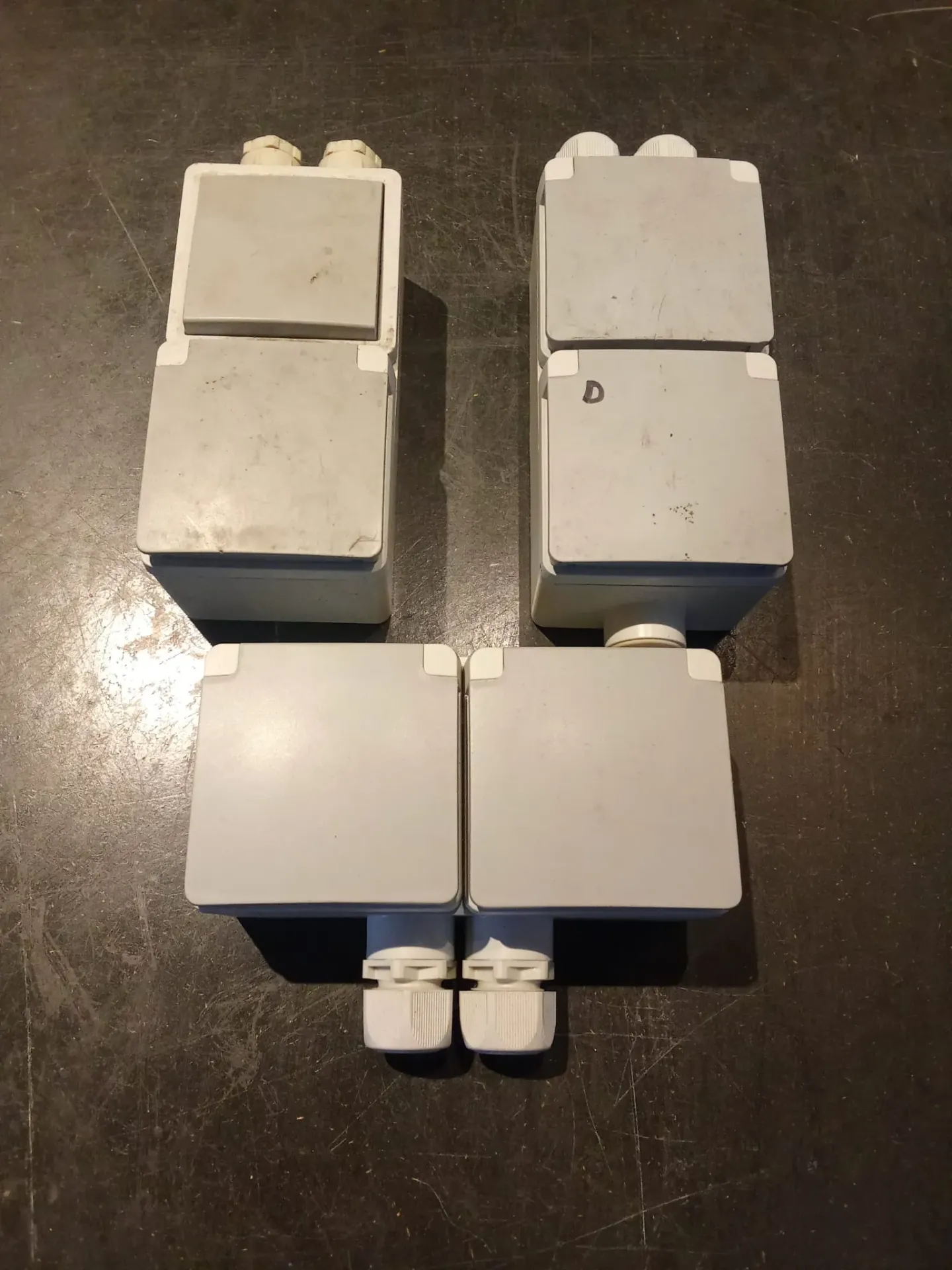 Prise et interrupteur double niko IP55