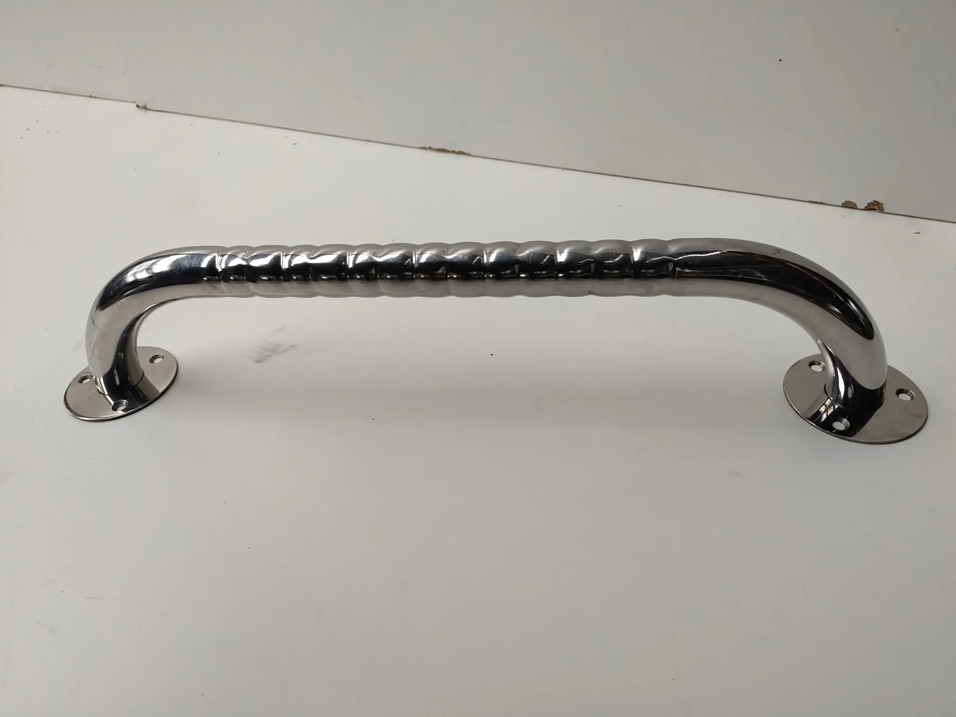 Poignée inox 57,5 cm (L)