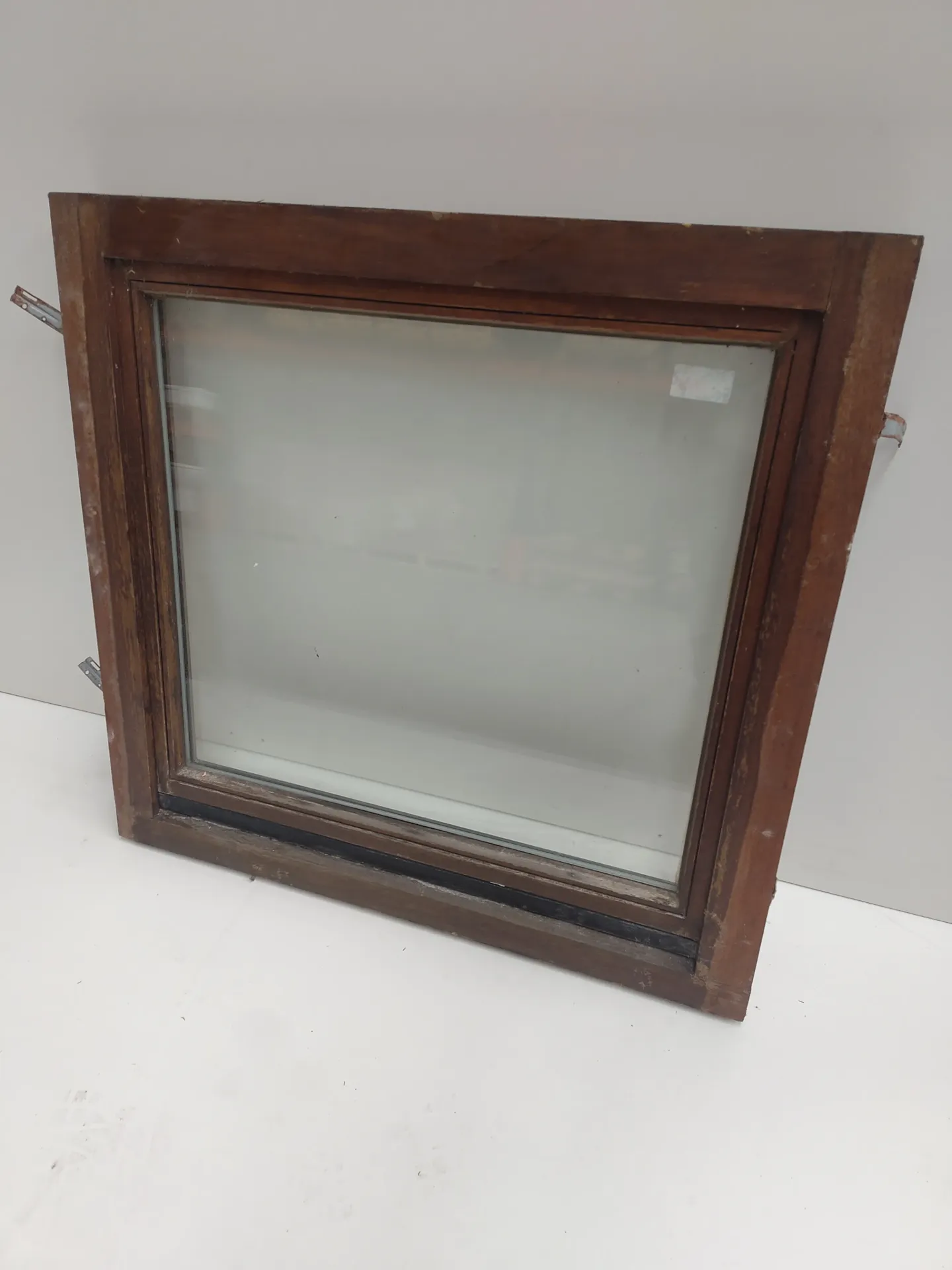 Châssis Afzelia 1 vantail oscillo-battant (L)