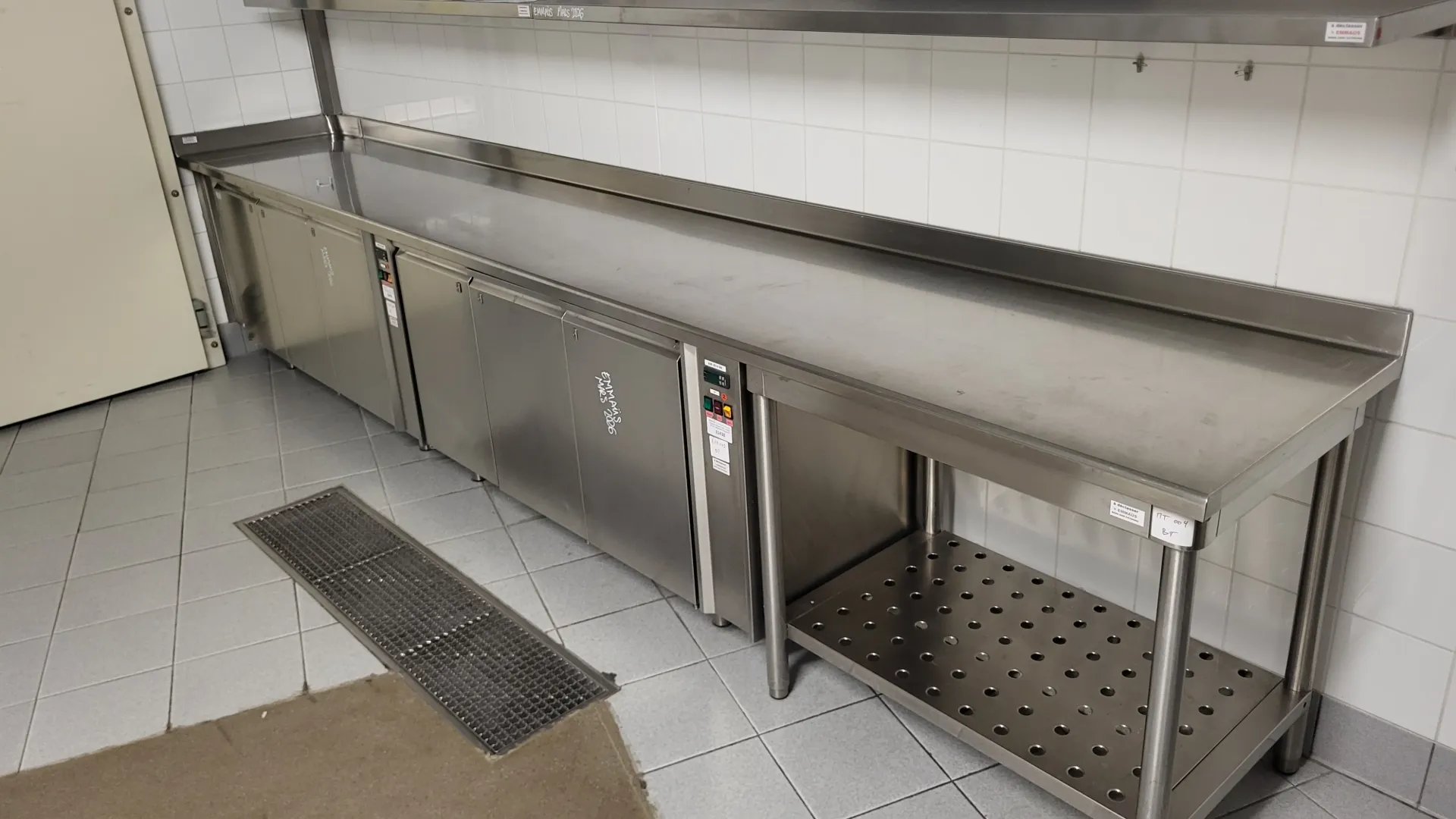 Plan de travail en Inox (410*70cm)