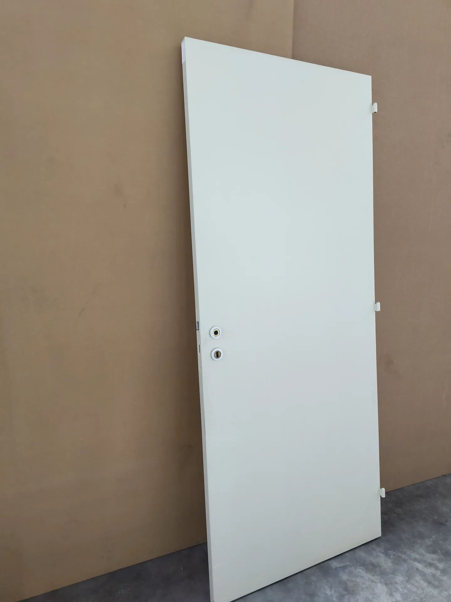 Porte à peindre avec clés et chambranle 201,5x83x3,5 cm (L)