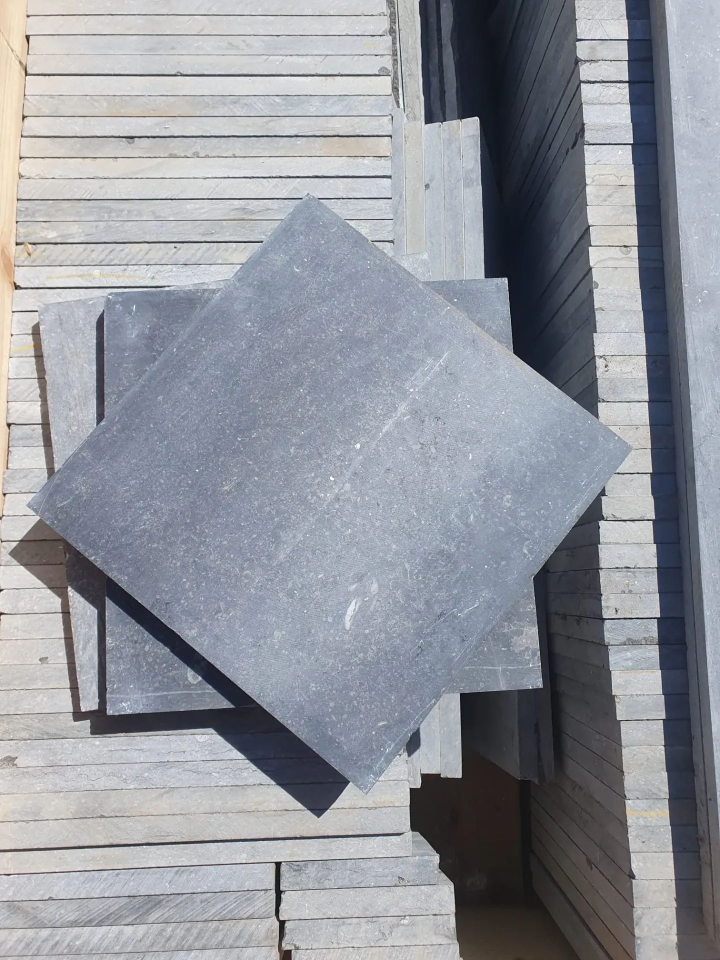 Dalle de pierre bleue 30*30*1,8