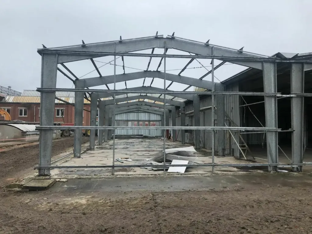 Structure Hangar 30x8,2 m (L)