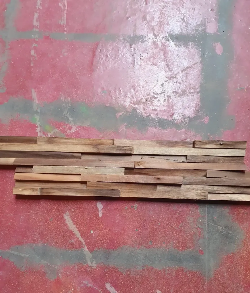 Plaquette de parement en bois