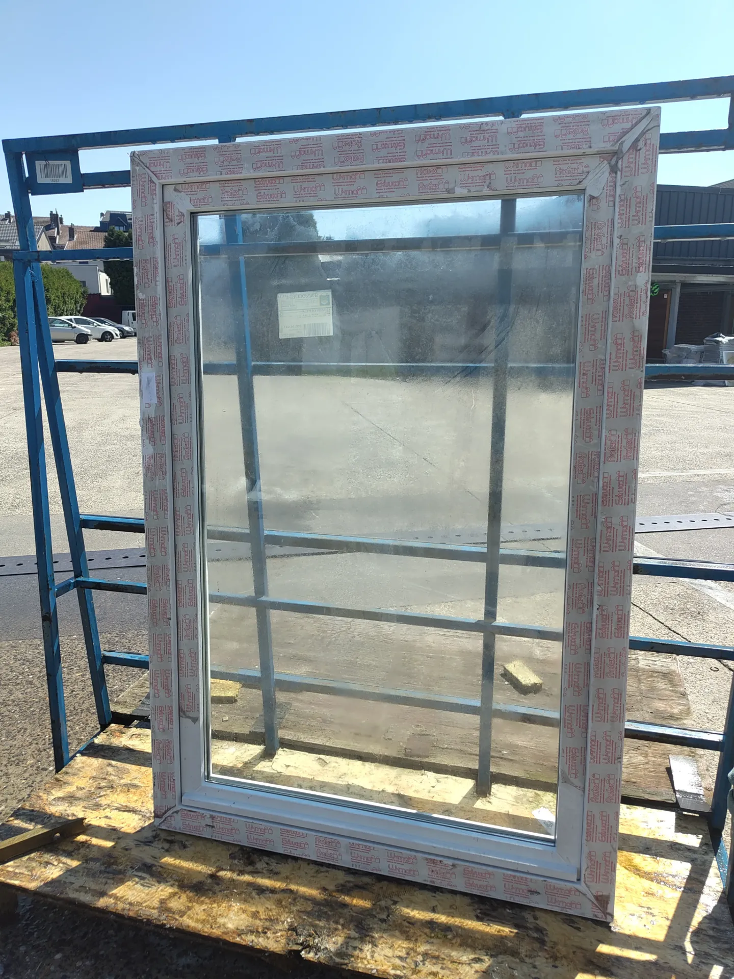 Châssis PVC 1 vantail 160x109x6 cm (L)