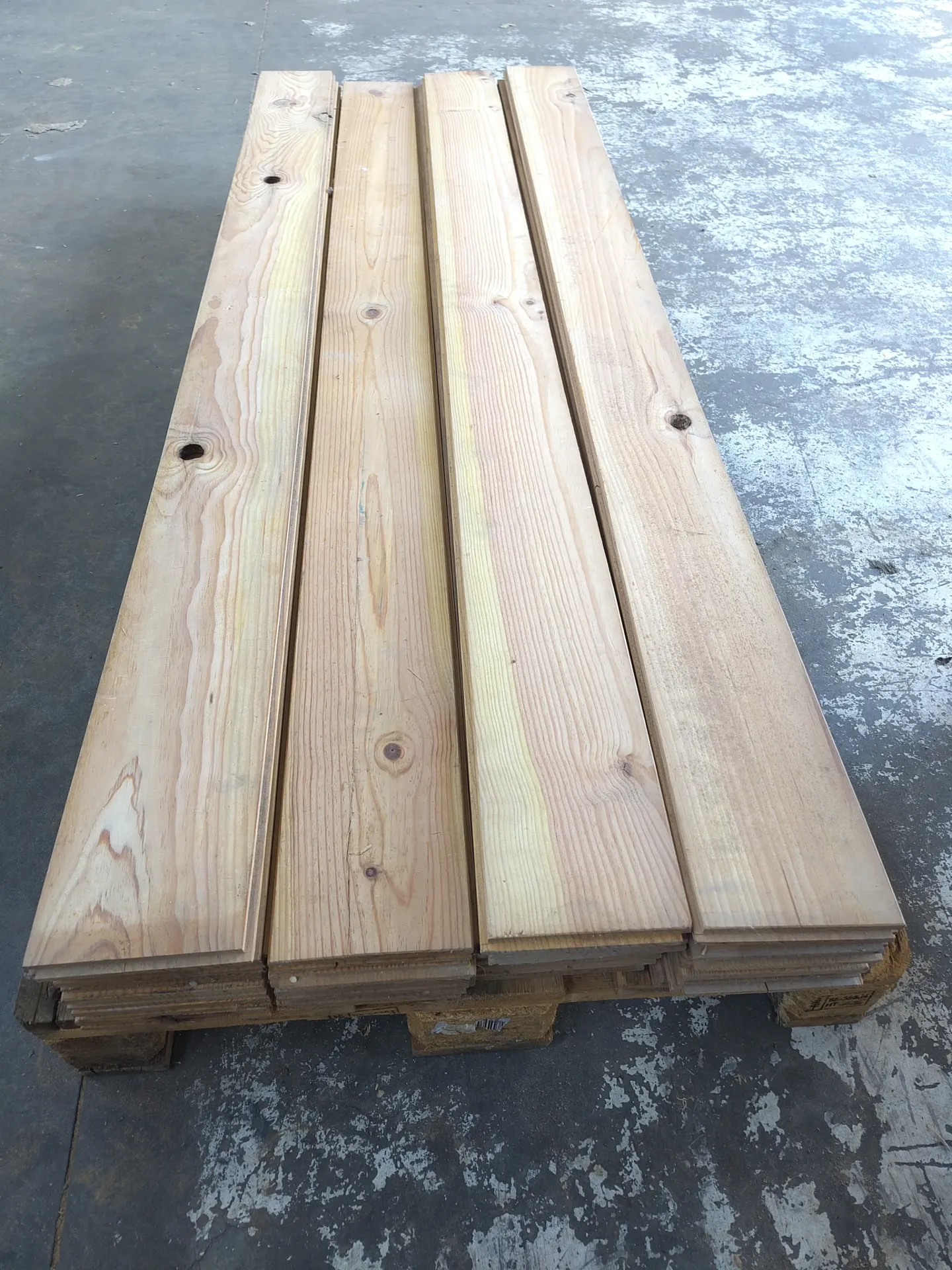 Plancher sapin massif 200x15,5x2,1 cm (L)