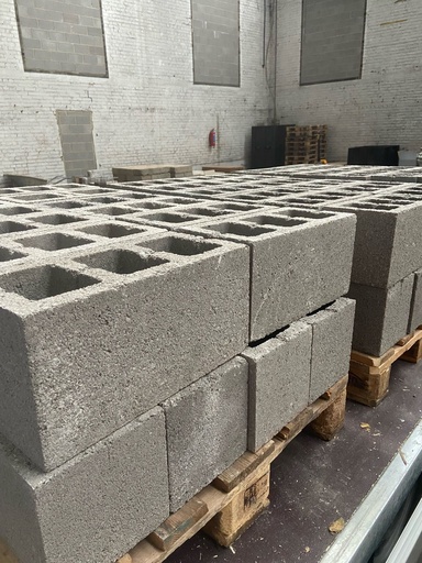 Bloc béton creux 39x19x19 cm (L)