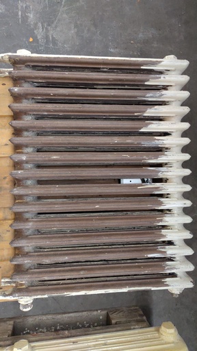 Radiateur sur pied en fonte (L)