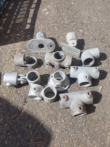 Raccords pour barrières types key-clamp