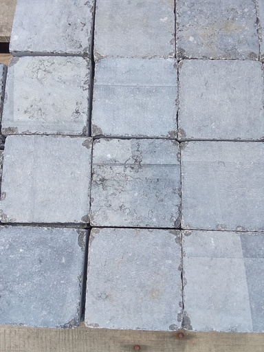 Pavé de Pierre Bleue