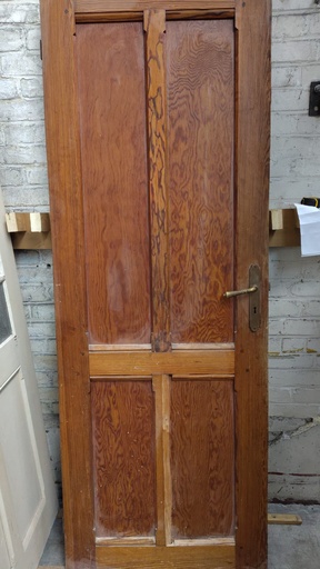 Porte en bois massif vintage – style classique (L)  