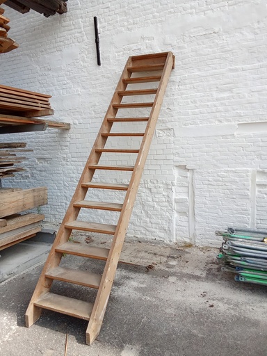 Escalier droit en chêne - 15 marches