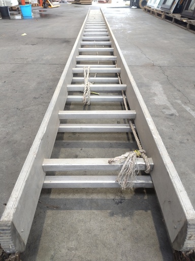 Echelle coulissante double 7,18m  - 12,78m  (L)