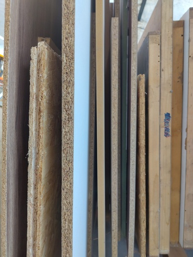 Panneaux de bois divers (L)