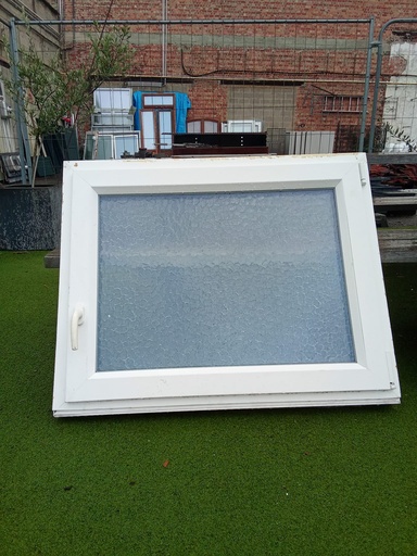 Châssis PVC double vitrage martelé (103*83)